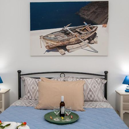 Emporio  Sunrise Apartment Santorini מראה חיצוני תמונה