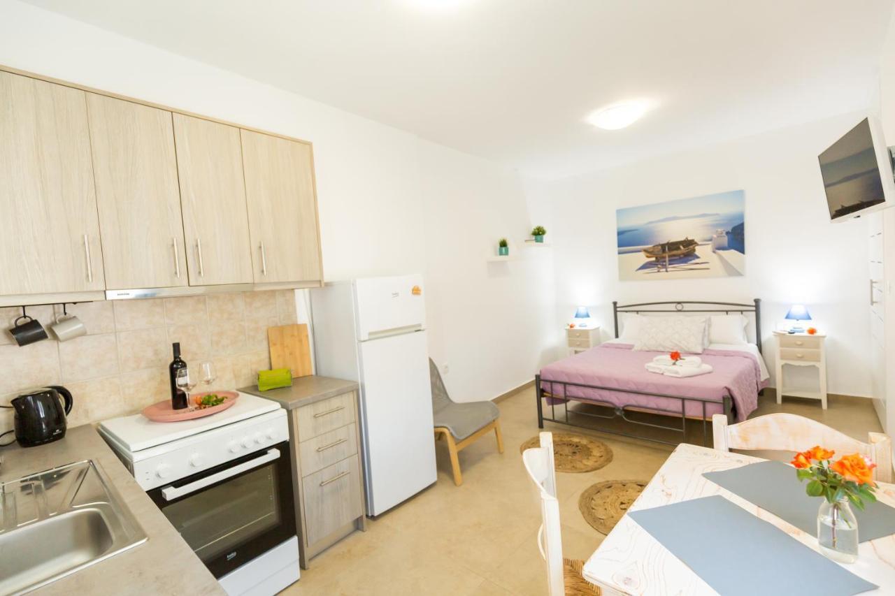 Emporio  Sunrise Apartment Santorini מראה חיצוני תמונה